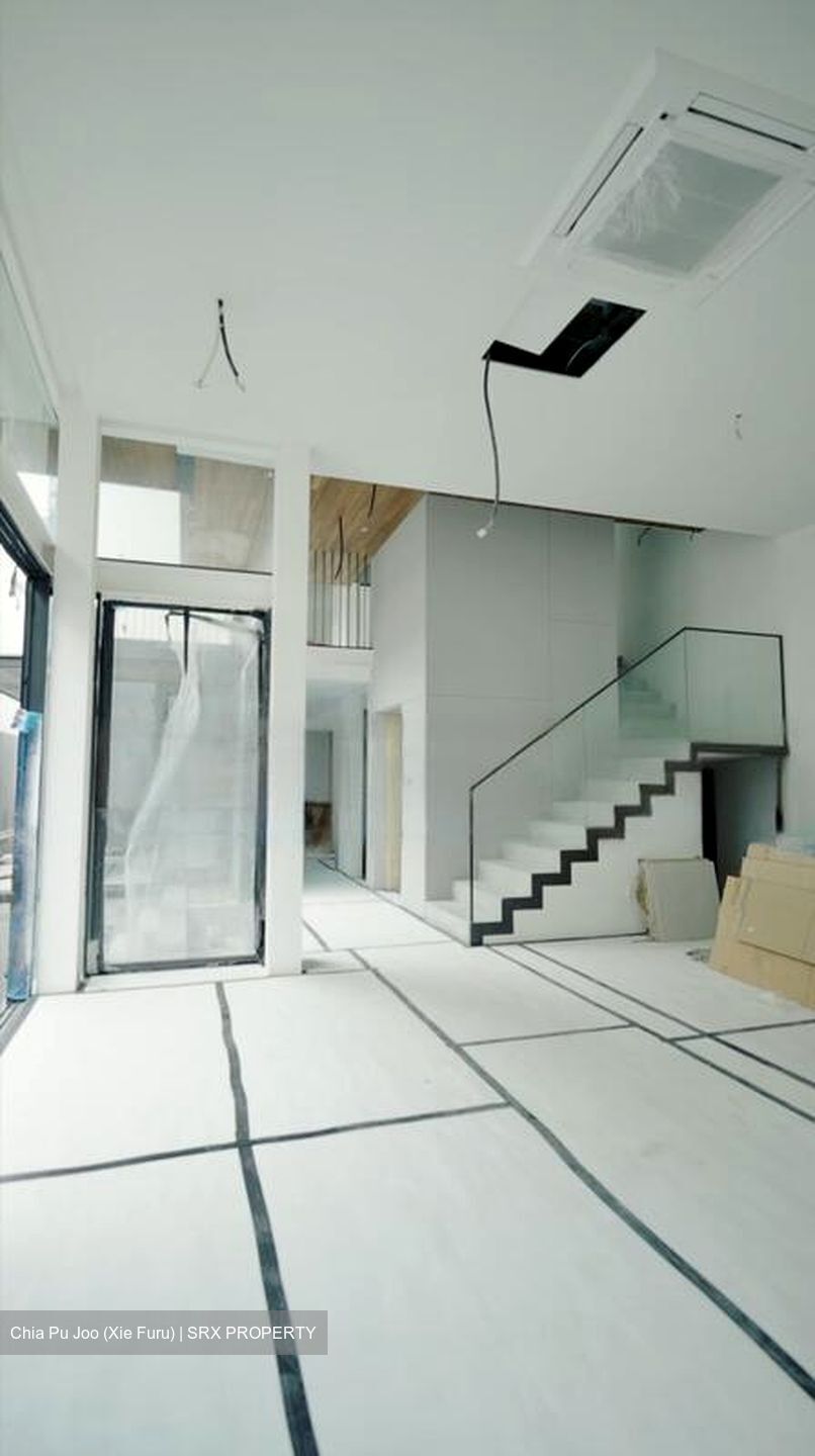 Golden Hill Estate (D19), Terrace #451239551